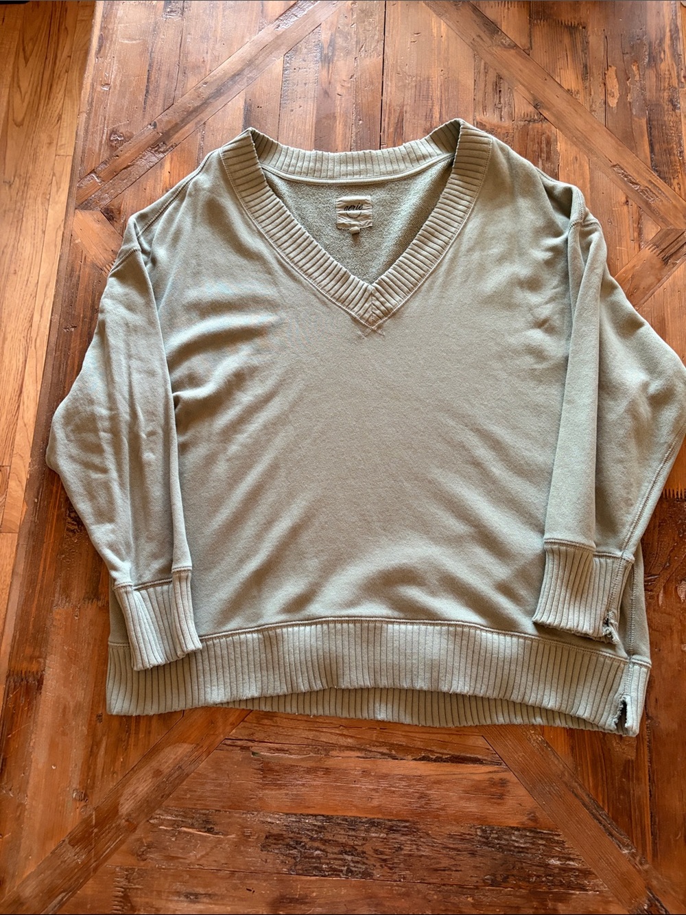 aerie Relaxed V-Neck Pullover Sweatshirt in Sage